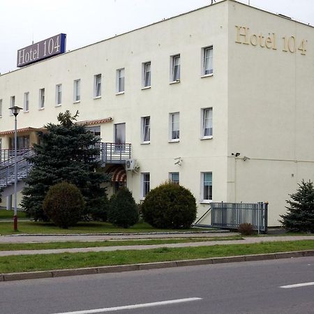 Hotel 104 Старгард-Щециньски Экстерьер фото